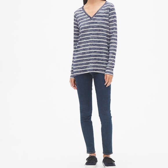 GAP Softspun Long Sleeve Stripe sweater - Picture 3 of 8